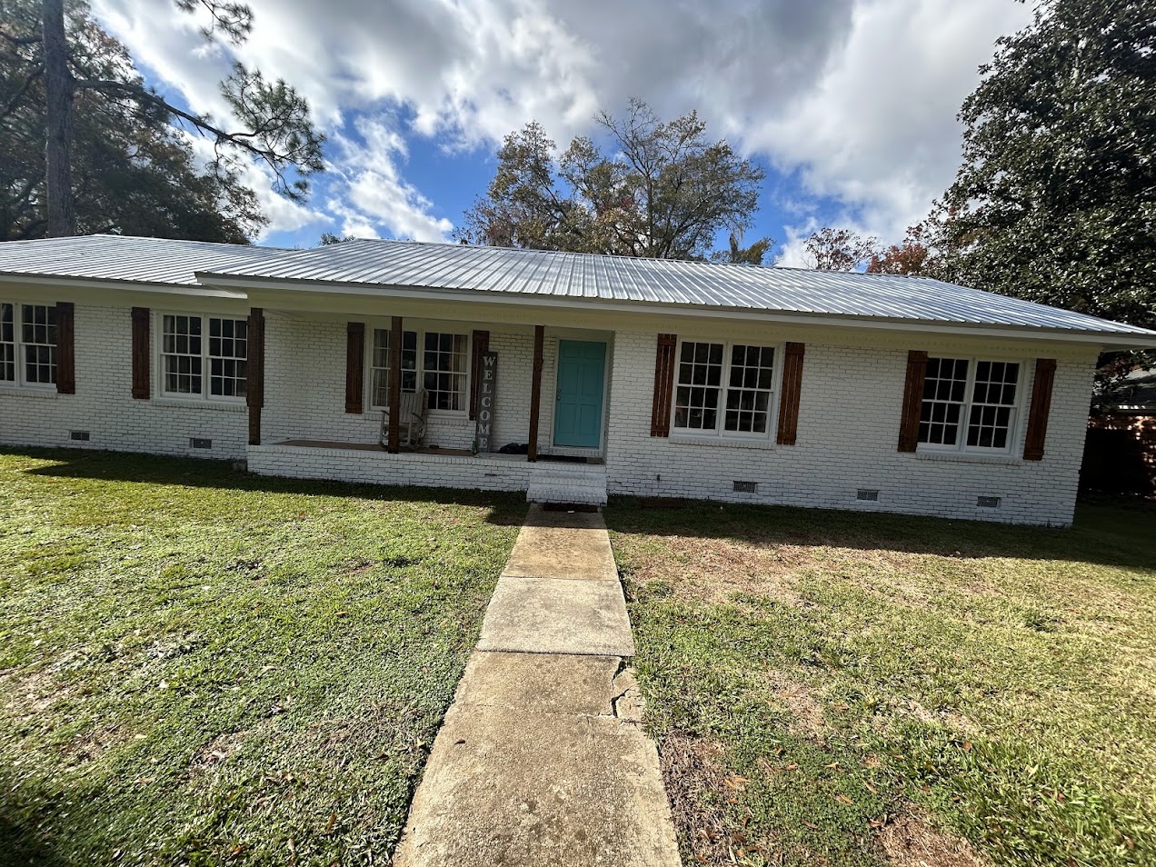 1728 Lynwood Lane